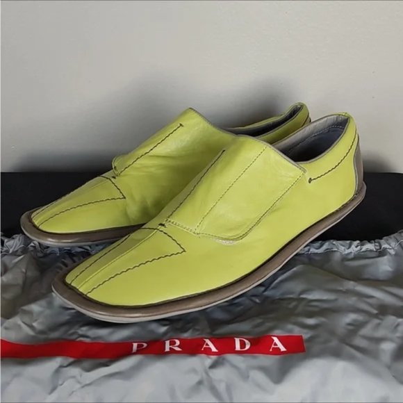 Prada Shoes - 🔥HP🔥 Prada Vintage NOS Green Leather Shoes Size 8 US/38 EU Rare